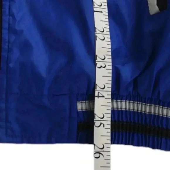 Vintage Toronto Maple Leafs Jacket Blue Hooded Insulated Size Medium - Picture 13 of 14